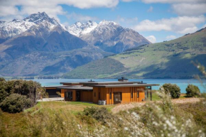 Luxury Private Villa -Panoramic Outdoor Jacuzzi, Glenorchy